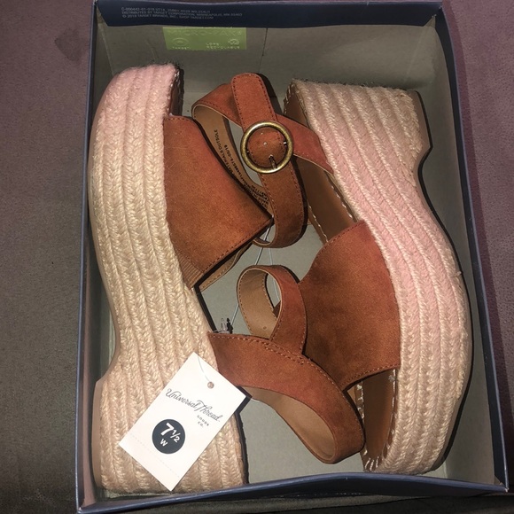 Universal Thread Shoes - New in Box Platform Shoes